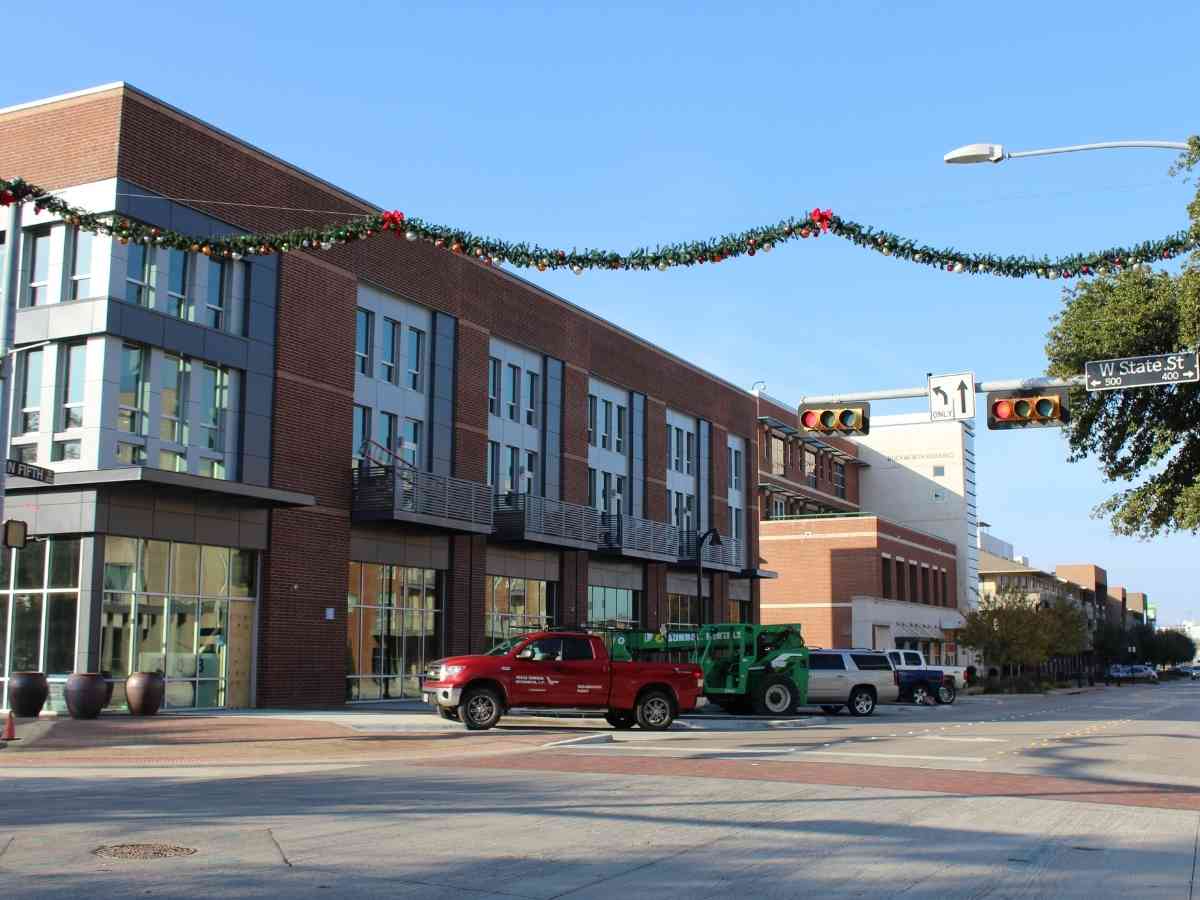 Picture of downtown Garland Texas at Christmas time for newcomers moving to DFW or within Dallas-Fort Worth area.