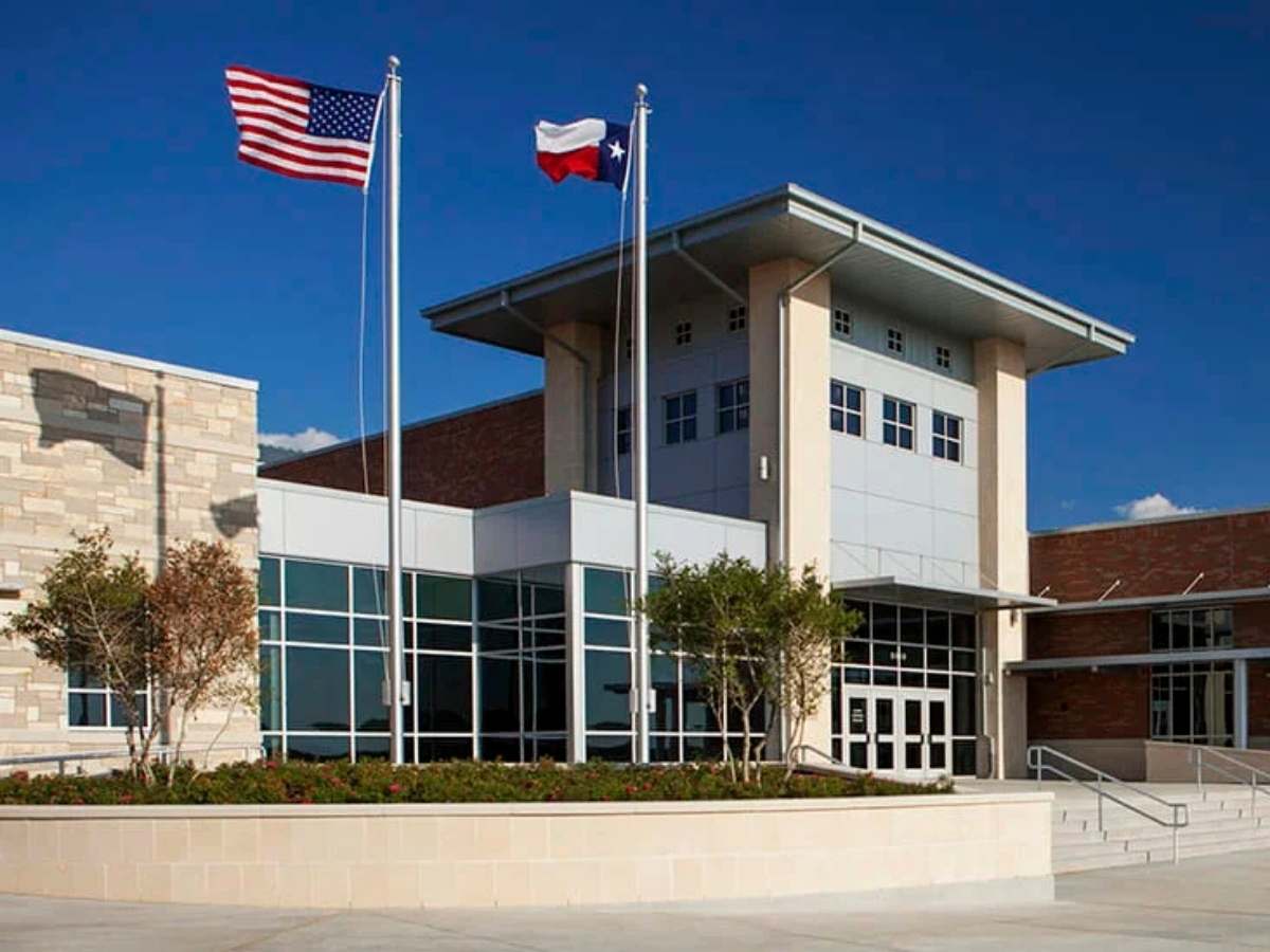 Hurst-Euless-Bedford Community Texas ISD building for newcomers moving to DFW or moving within Dallas-Fort Worth area.