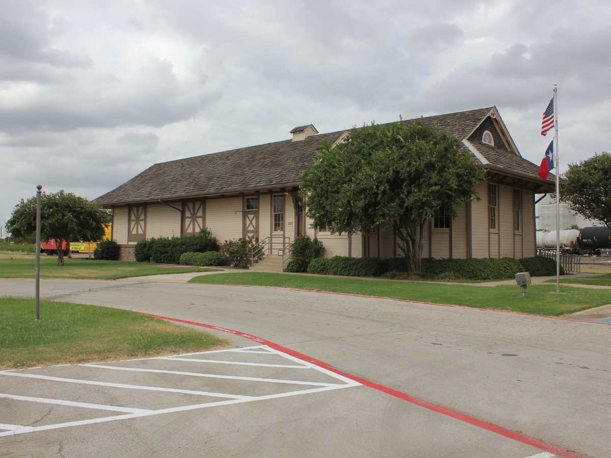 Saginaw Chamber of Commerce in old train station for article Saginaw Texas for newcomers moving to DFW or moving within Dallas-Fort Worth area.