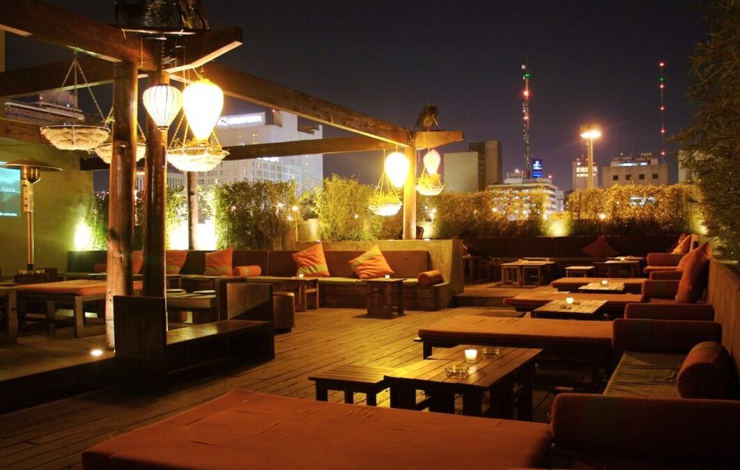 Hot Spots for Singles to Mingle in the City